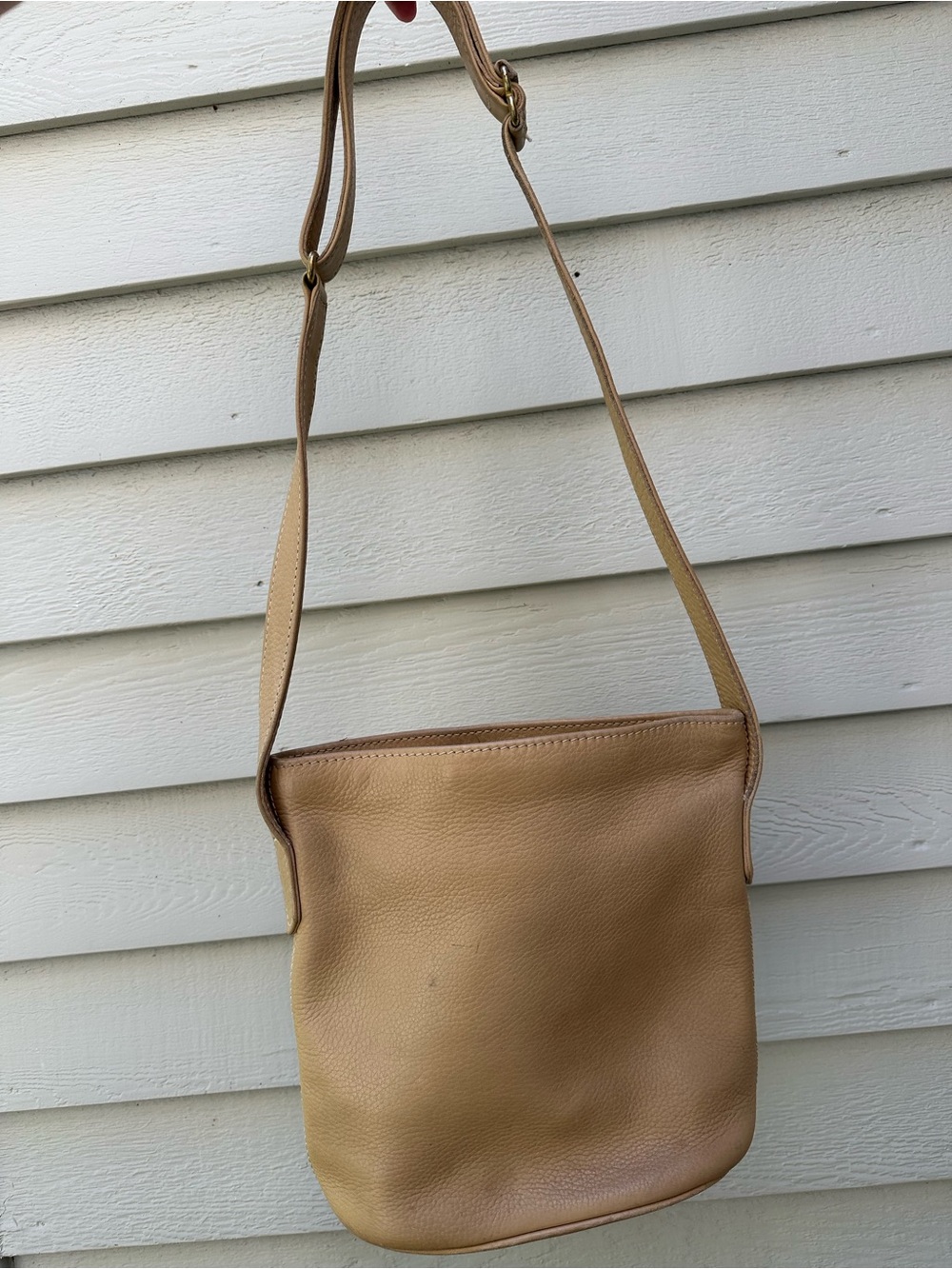 Vintage Tan Leather Coach Crossbody Bag - Picture 3 of 6